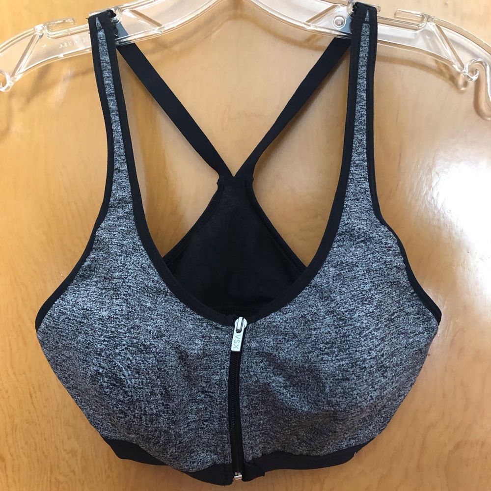 Victoria’s Secret front close sports bra